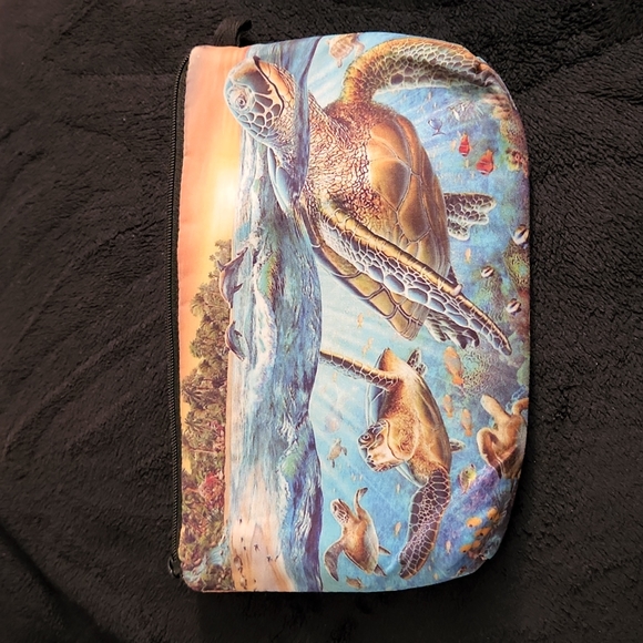 NEW- Cosmetic bag- Sea Turtles - Picture 6 of 6